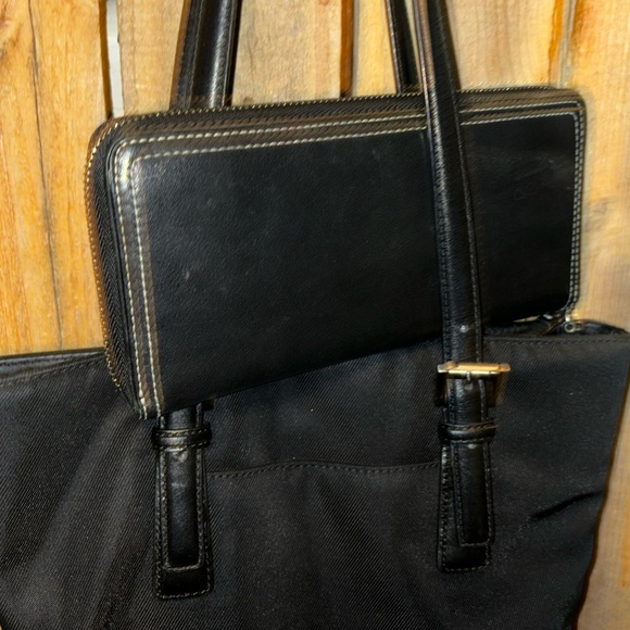 Coach Vintage Black Twill Bag with Leather Trim and Wallet - Picture 8 of 11